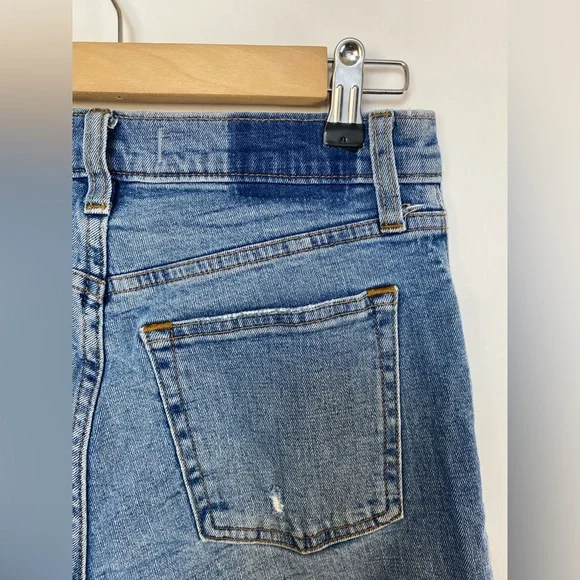 Abercrombie The Skinny High Rise 26/2 blue Destruction Holes on knees - Picture 7 of 8